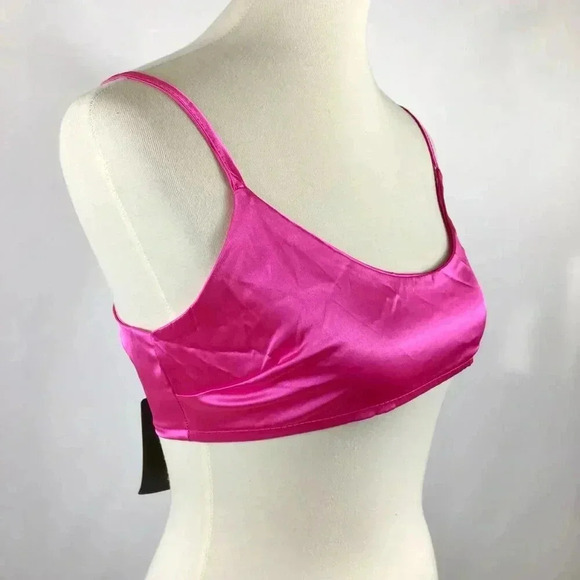 PrettyLittleThing Hot Pink Satin Bralet Crop Top 10 Spaghetti Straps Scoop Neck - Picture 4 of 7